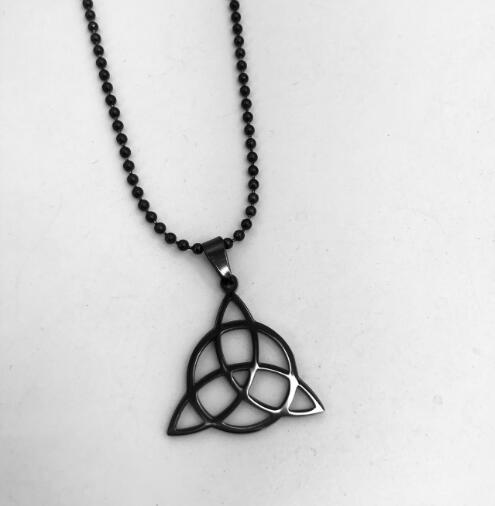 Triangle pendant necklace